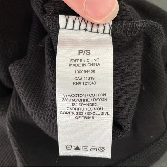 Ribbed Cropped Cami - Picture 4 of 4